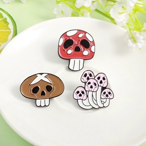 Creative Skull Face Mushroom Enamel Pin Alloy Brooch Cartoon Badge For Denim Jacket Backpack Fashion Accessories Jewelry Gift