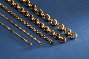 Detailed comparison of titanium steel punk chains in five different link sizes