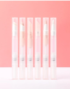 Cosmetic twist pens with sponge and brush tips for liquid foundation and concealer samples