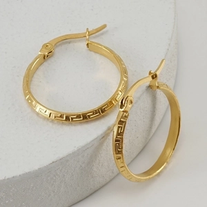 Pendientes de aro de acero inoxidable chapado en oro 18K con patrón griego clásico