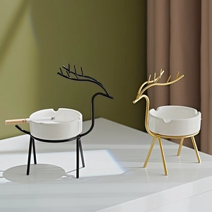 Cendrier cerf en céramique nordique noir et or pour décoration d'intérieur moderne