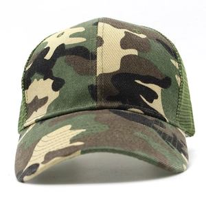 Outdoor camouflage mesh baseball cap with breathable green netting and pre-curved brim
