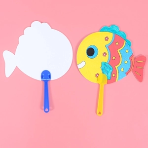 DIY cartoon fish-shaped handheld paper fans for children's coloring and summer crafts