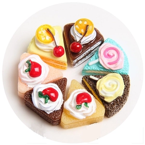 Various artificial resin cake slices arranged in a circle for DIY crafts and dollhouse