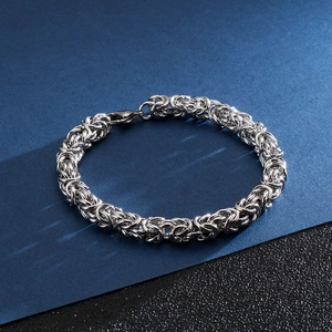 Polished silver Byzantine weave titanium steel chain bracelet with lobster clasp for men
