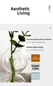 Gros plan d'un vase en verre à bulles empilées pour des compositions florales