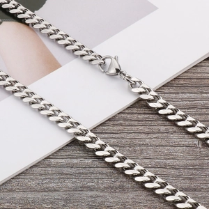 Silver Cuban link body chain in stainless steel with lobster clasp for women