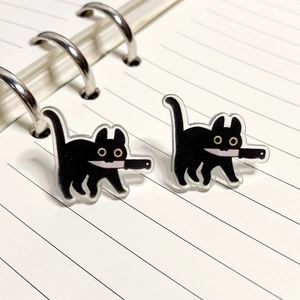 Funny black acrylic cat earrings with knife design for Halloween and daily wear