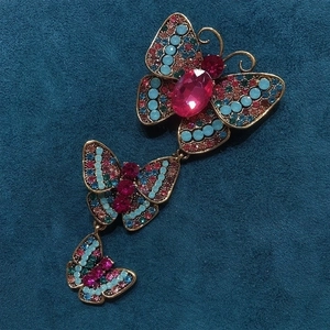 Vintage Alloy Rhinestone Butterfly Brooch For Women Luxury Long Multi-Layered Insect Pin For Wedding Banquet Ceremony Jewelry