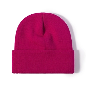 Solid color knitted beanie hat, winter warm cuffed pull-on cap, cozy and stylish daily wear.