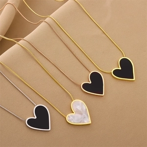 Minimalist Titanium Steel Heart Pendant Necklace For Women Elegant Gold Silver Plated Snake Chain Chic Individual Jewelry