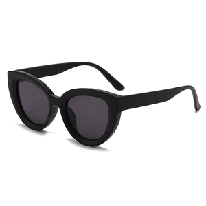 Chic matte black cat eye sunglasses for women with thick frames and dark lenses