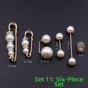 Détail du lot de 6 épingles à nourrice avec perles et strass et mesures de taille