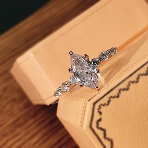 925 Sterling Silver Marquise Zirconia Ring For Women Personality Design Simulated Diamond Rhombus Party Jewelry Finger Ring