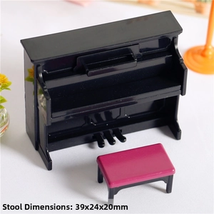 Miniature black dollhouse piano with pink stool and precise 39x24x20mm dimensions
