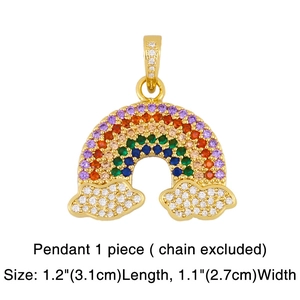 Pendentif arc-en-ciel avec zircons colorés et nuages blancs sur laiton plaqué or 18 carats
