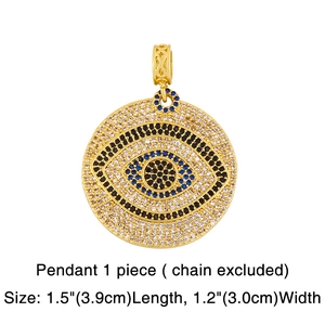 Vue détaillée du pendentif œil protecteur en zircons bleus avec dimensions en cm