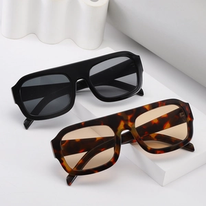 Square Flat Top Sunglasses Vintage Retro PC Frame UV400 Protection Street Wear Fashion Shades For Women And Men