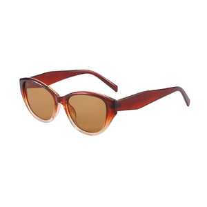 Lunettes de soleil œil de chat rétro avec monture dégradée brun-rouge et verres teintés