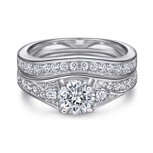 Macro shot of 925 silver moissanite ring set with classic four-prong setting detail
