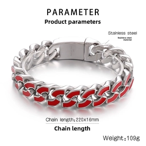 Detailansicht des 16mm Edelstahl-Panzerarmbands mit roter Emaille und Druckverschluss