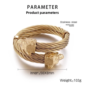 Detailed technical view of a golden wolf head twisted steel bracelet with size specs
