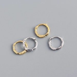 Minimalist S925 sterling silver twisted hoop earrings in gold and silver finishes