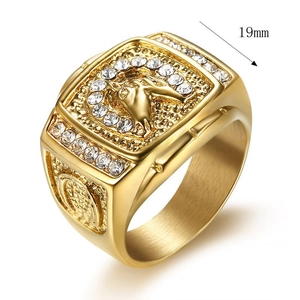 Macro detail of gold plated horse head ring featuring 19mm width and white zircon inlay