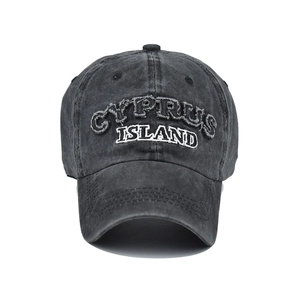 Gewaschene schwarze Baumwoll-Baseballkappe mit Cyprus Island Vintage-Stickerei