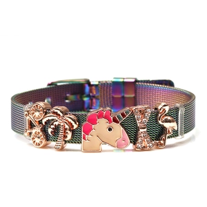 Regenbogen Edelstahl Mesh Armband mit goldenen Einhorn und Flamingo Anhängern
