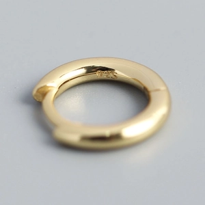 Polished gold S925 sterling silver hoop earring featuring a certified 925 engraving mark