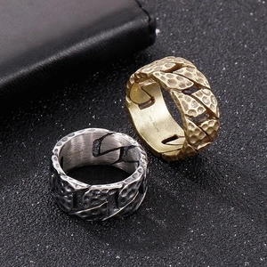 Vintage stainless steel hammered rings in gold and silver colors with chain texture
