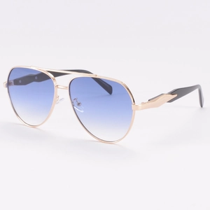 Lunettes de soleil aviateur avec monture dorée à double pont et verres dégradés bleus