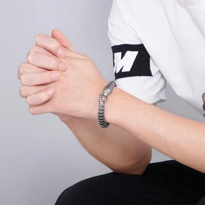 Men's retro snake scale bracelet with beast head clasp in antique silver finish