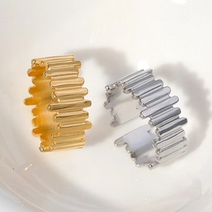 Minimalist irregular ripple stainless steel open rings in gold and silver finish