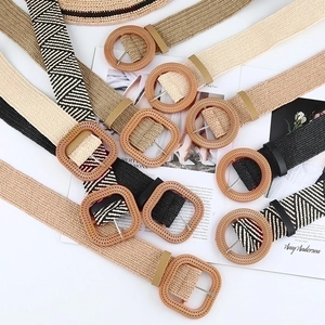 Women Woven Straw Belt Bohemian Elastic Waist Strap With Round Square Resin Wood Texture Buckle Vacation Dress Accessory