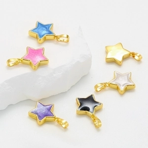 Colgantes de estrellas en esmalte de colores para creación de joyería artesanal