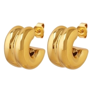 Double-layered 18K gold plated C-shaped chunky hoop earrings with mirror finish and studs