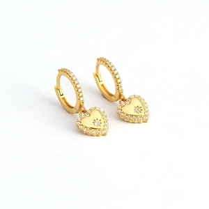 Sparkling gold heart huggie earrings with white zircon and star pattern engraving