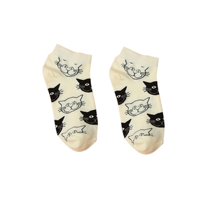 Breathable low-cut ankle socks in beige with cute cartoon cat expressions for summer