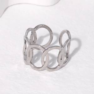 Minimalist stainless steel open ring with polished silver interlocking chain link design