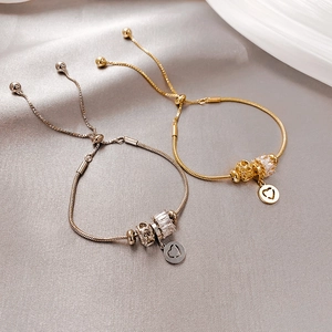 Modische verstellbare Herz-Armbänder in Gold und Silber mit Schlangenkette und Kristallen