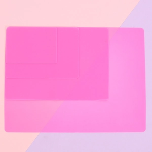 Pink silicone craft mat set in four sizes for DIY resin art and heat insulation