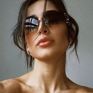 Y2K rimless square sunglasses for women with brown gradient lenses and crystal accents