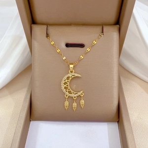 Luxury Crescent Moon Dreamcatcher Pendant Necklace Stainless Steel Chain And Copper Zircon Jewelry For Women
