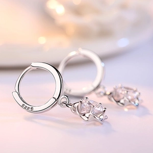 Fashionable S925 sterling silver plum blossom stud earrings with sparkling cubic zirconia