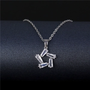 Star-shaped zircon pendant necklace in silver titanium steel with rectangular crystals