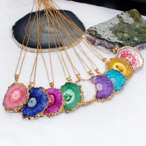 Natural Solar Quartz Agate Slice Pendant Necklace Gold Plated Copper Edge Irregular Flower Shape Bohemian Jewelry For Women