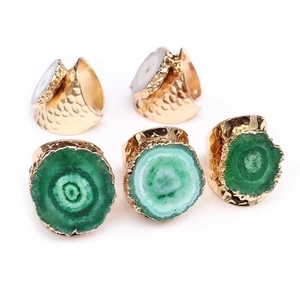 Adjustable gold plated sunflower rings with natural irregular agate stones in various colors