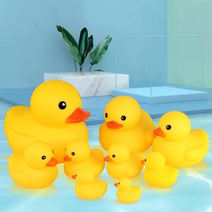 Classic Rubber Duck Squeaky Bath Toy Floating Vinyl Colorful Water Play Animal For Baby Toddler Bathing Fun